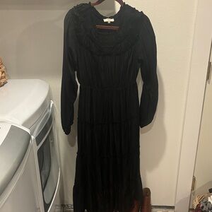 Boutique Entro Black Long Sleeve Dress